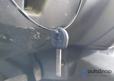 2021 Chevrolet Silverado 1500 4Wd Standard Bed Custom z USA, uszkodzony, nr VIN 1GCRYBEF9MZ103802